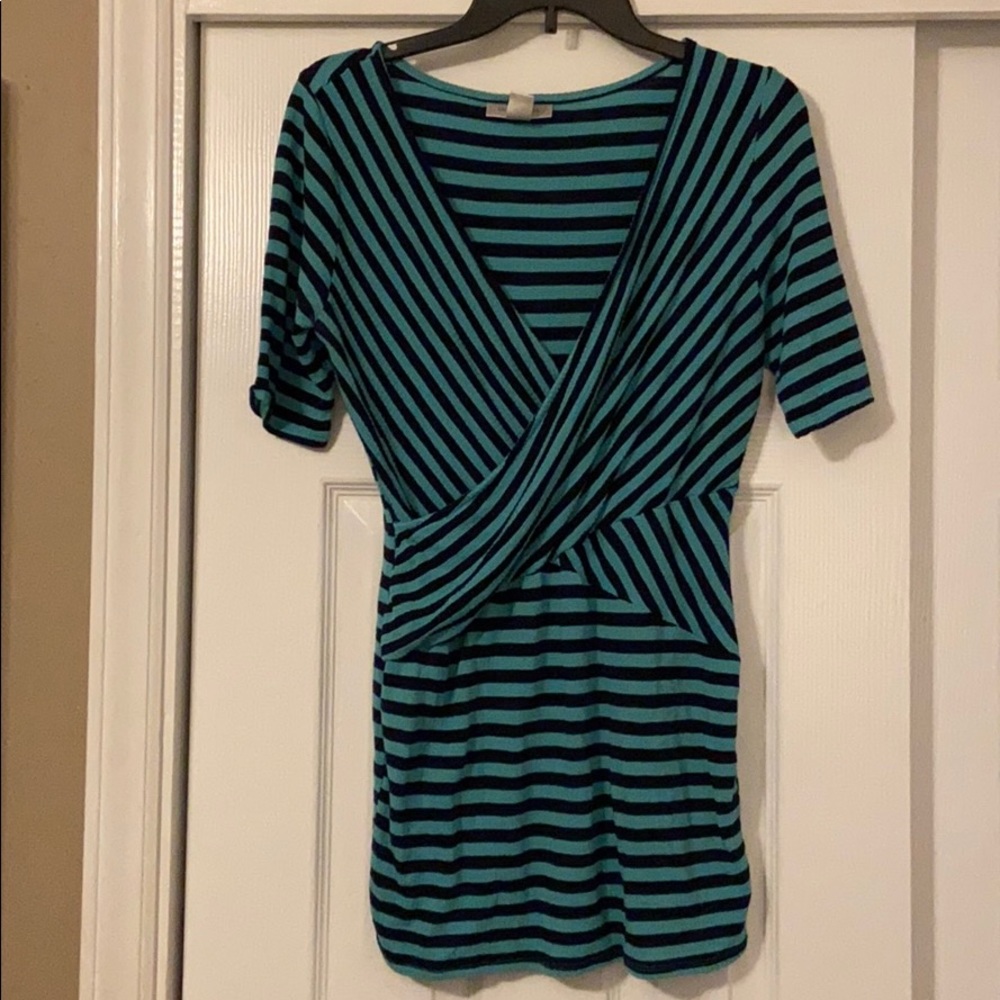 Motherhood Maternity beautiful shirt!